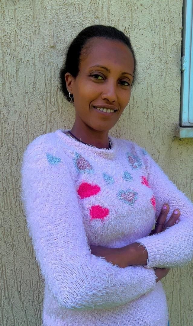 Kasech Sentayew, Caregiver